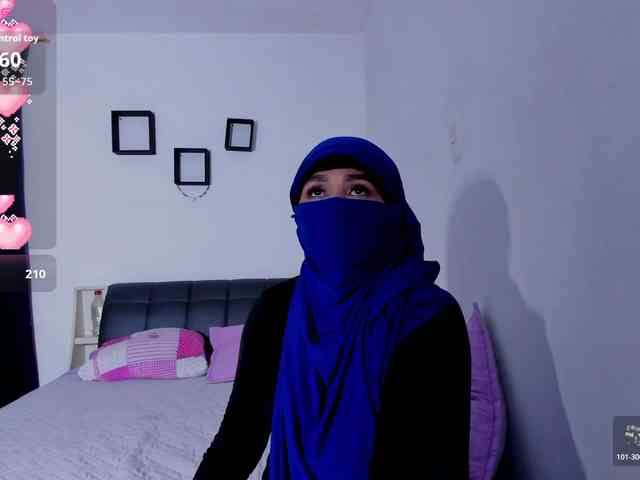 -Alisha webcam