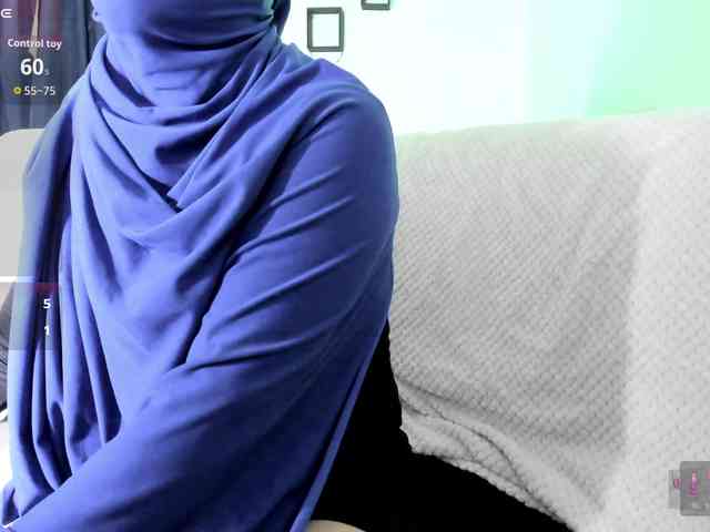 -Alisha webcam