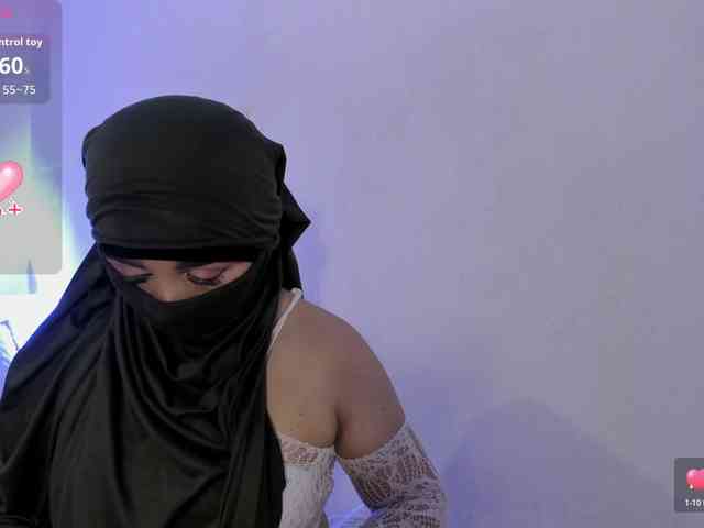 -Alisha webcam
