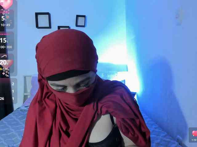 -Alisha webcam
