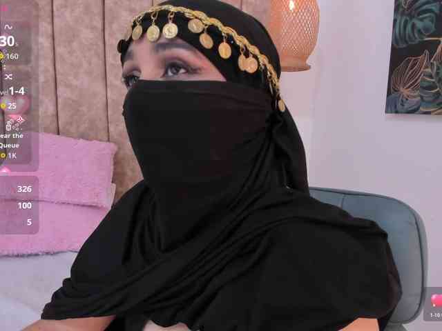 -Alisha webcam
