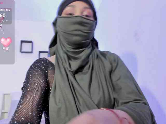 -Alisha webcam