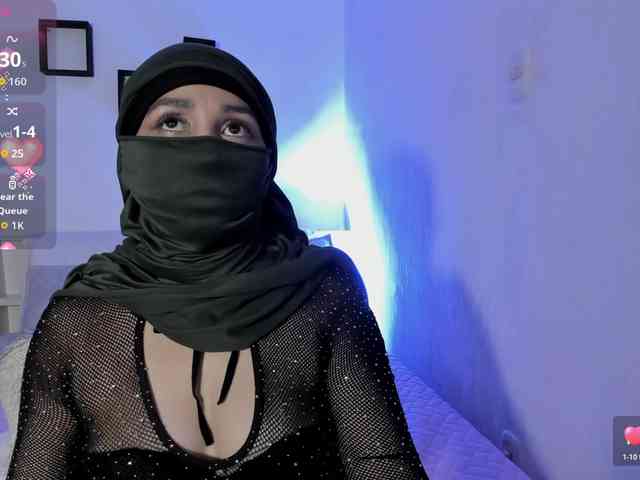 -Alisha webcam