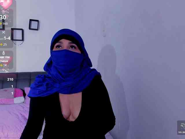 -Alisha webcam