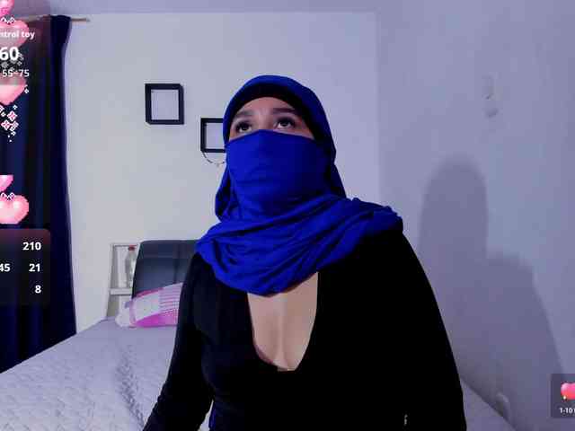 -Alisha webcam