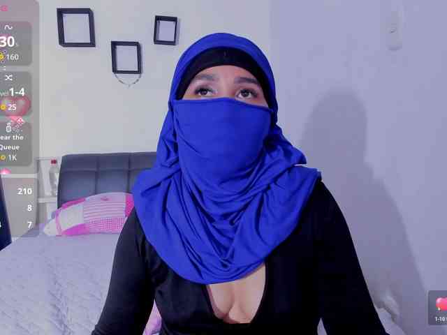 -Alisha webcam