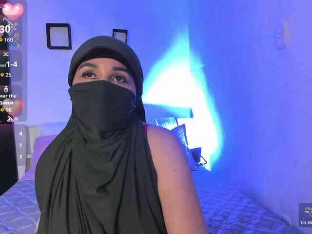 -Alisha webcam