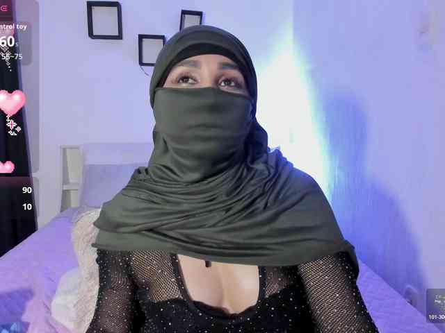 -Alisha webcam