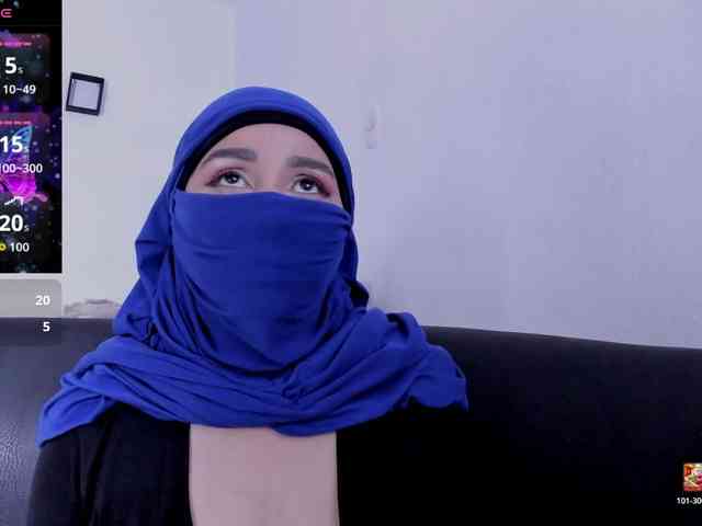 -Alisha webcam