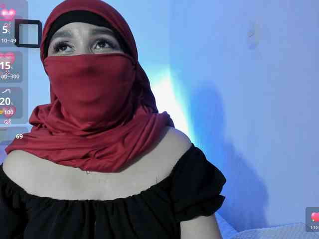 -Alisha webcam