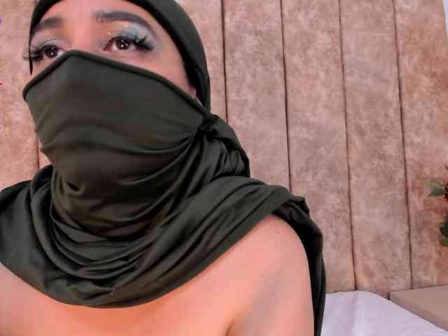 -Alisha webcam