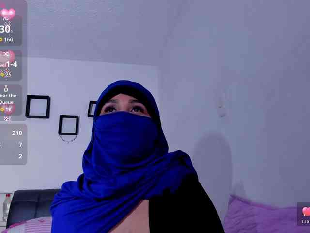 -Alisha webcam