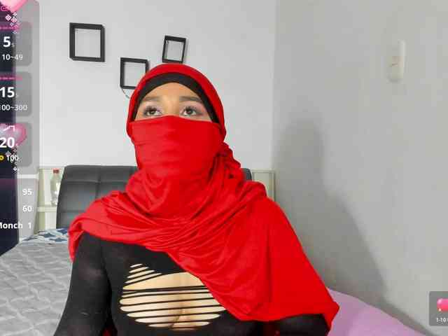 -Alisha webcam