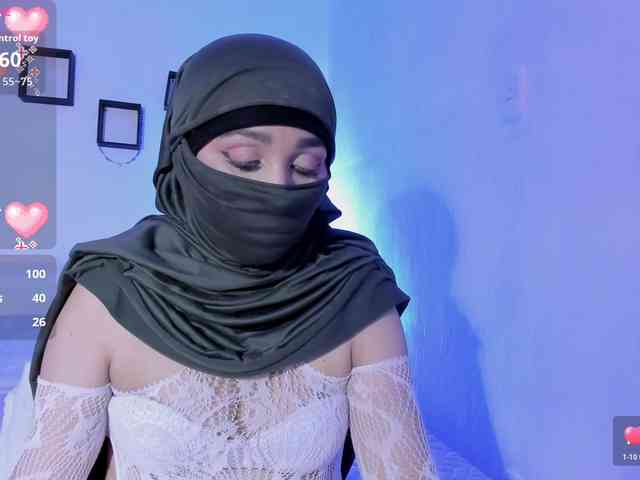 -Alisha webcam