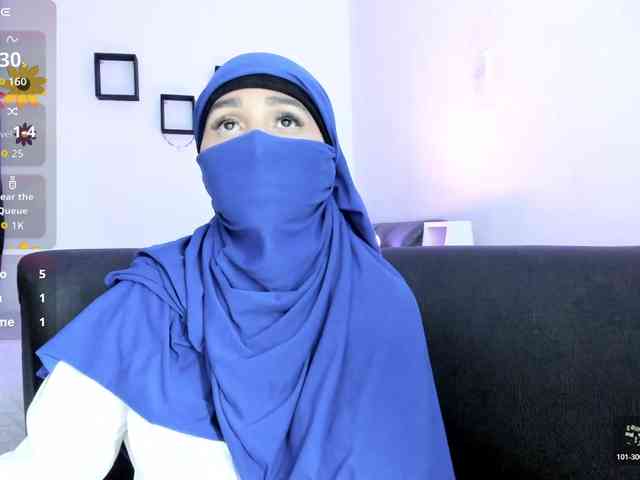 -Alisha webcam