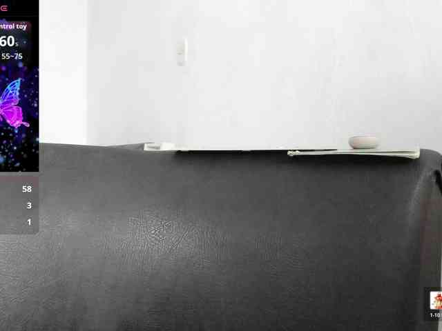 -Alisha webcam