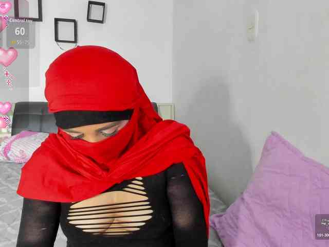 -Alisha webcam