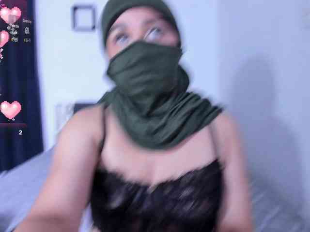 -Alisha webcam