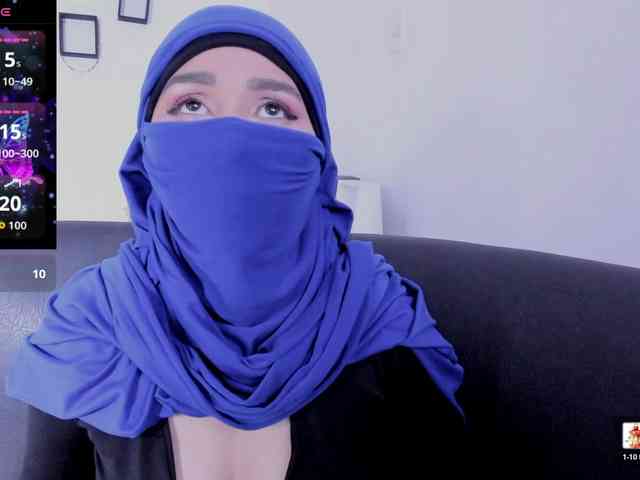 -Alisha webcam