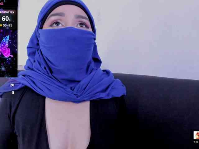 -Alisha webcam