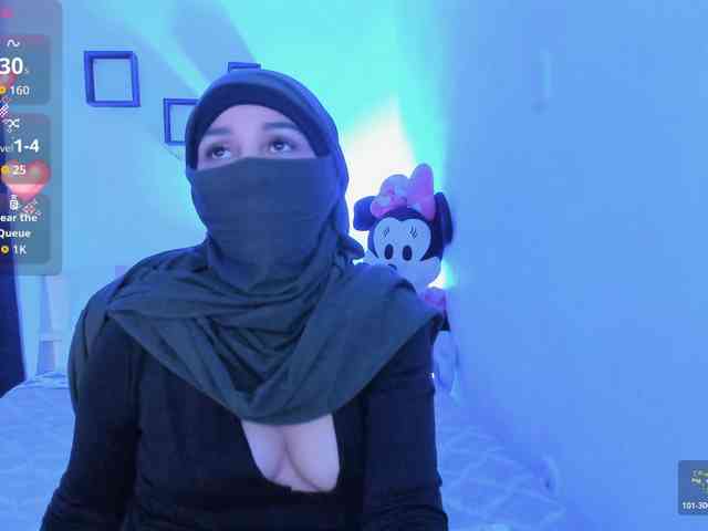 -Alisha webcam