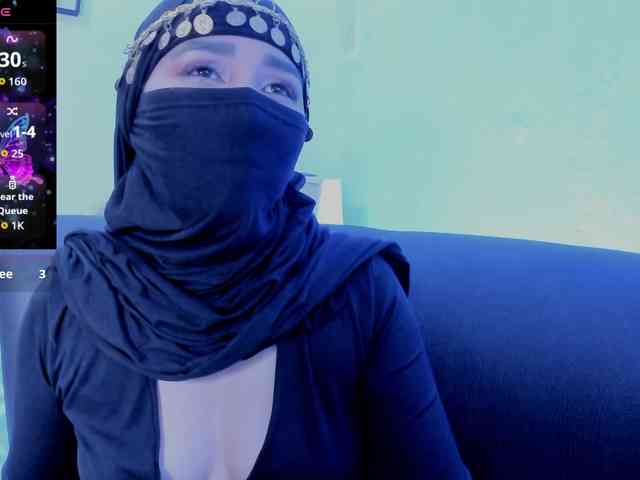 -Alisha webcam