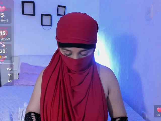 -Alisha webcam
