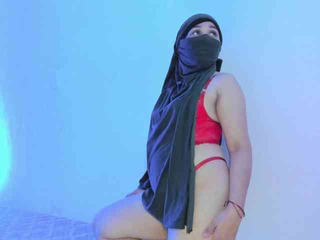 -Alisha webcam