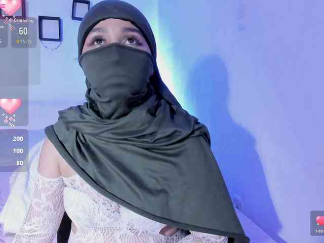 -Alisha webcam
