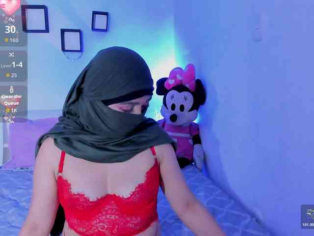 -Alisha webcam