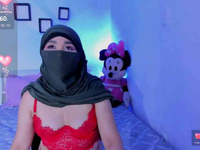 -Alisha webcam