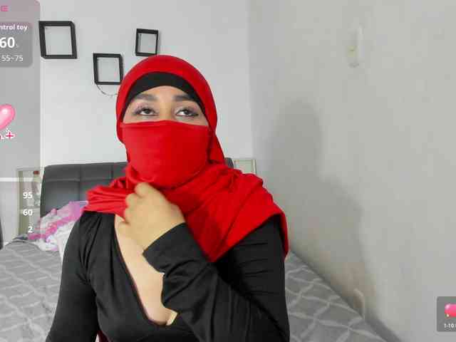 -Alisha webcam