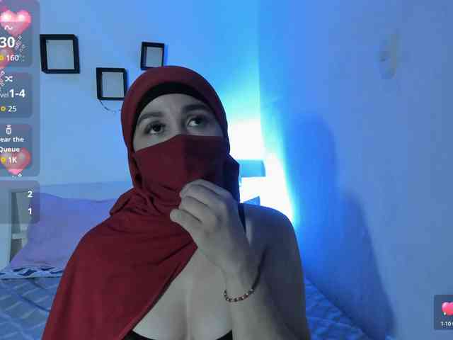 -Alisha webcam