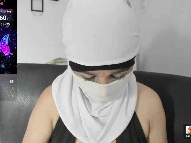 -Alisha webcam
