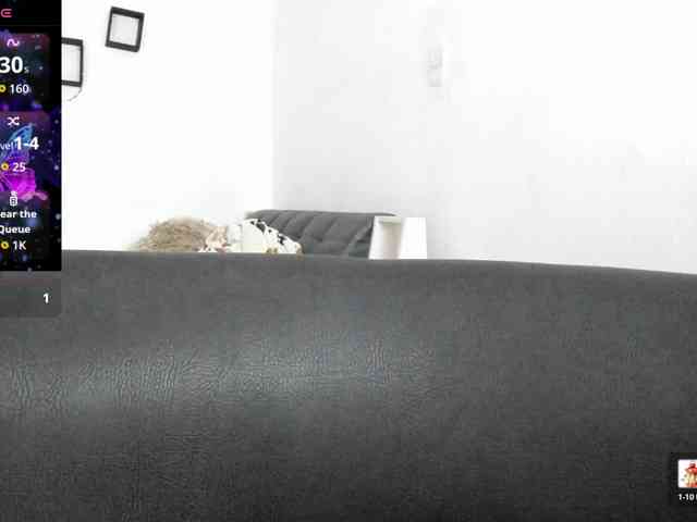 -Alisha webcam