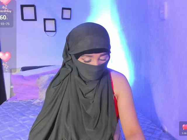 -Alisha webcam