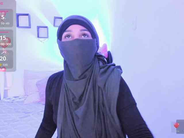 -Alisha webcam