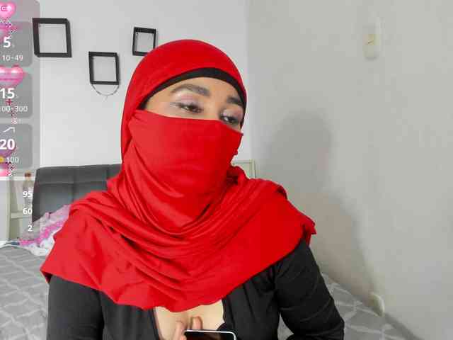 -Alisha webcam