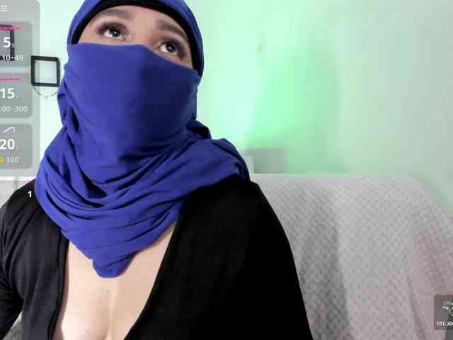 -Alisha webcam