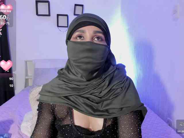 -Alisha webcam