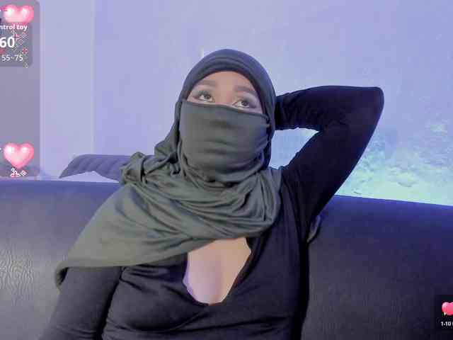 -Alisha webcam