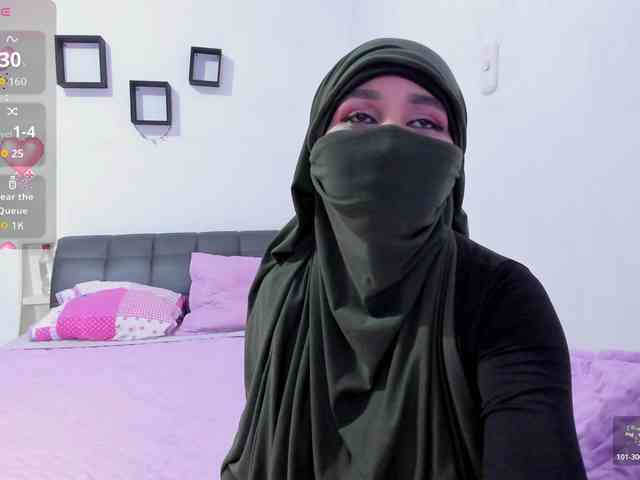 -Alisha webcam