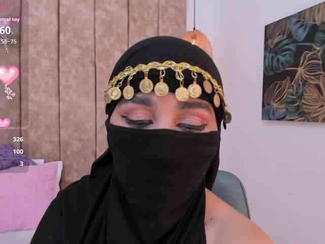 -Alisha webcam