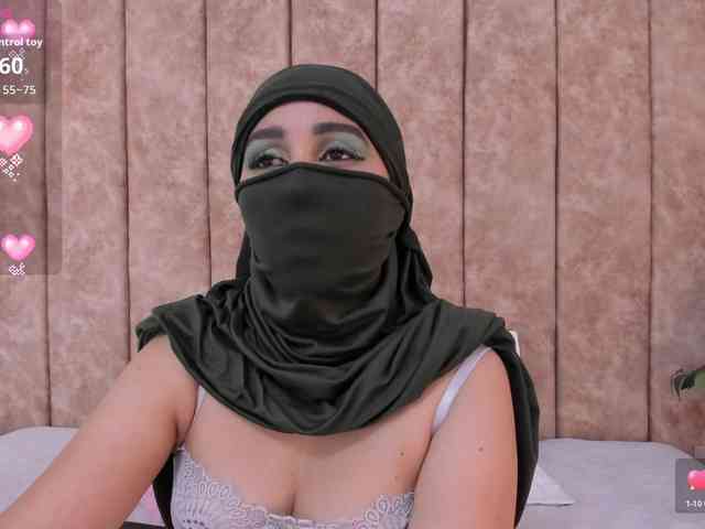-Alisha webcam