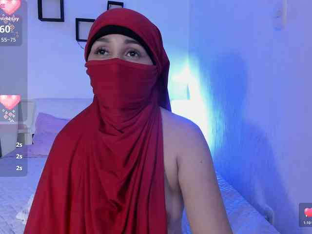 -Alisha webcam