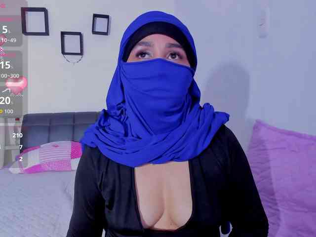 -Alisha webcam