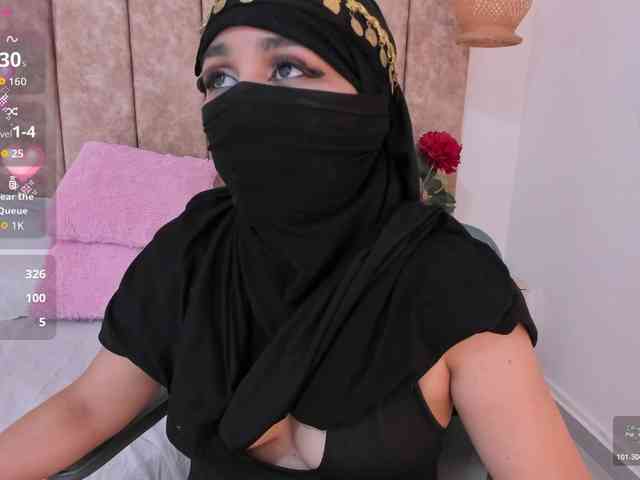 -Alisha webcam