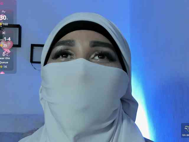 -Alisha webcam