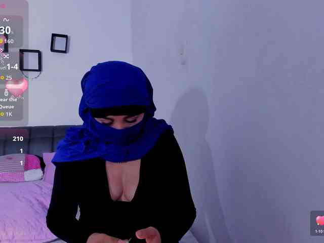 -Alisha webcam