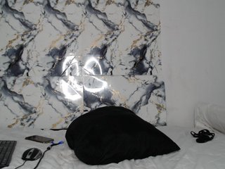 AshleyT255's Live Webcam